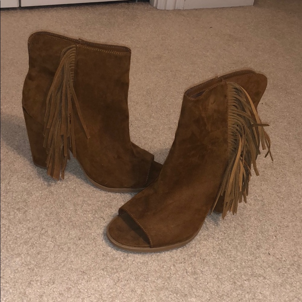 boots - Picture 3 of 3